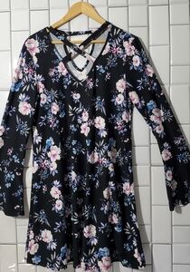 PINK ROSE VINTAGE  Black Floral Tunic/ Mini Dress  Long Sleeve  Double V…